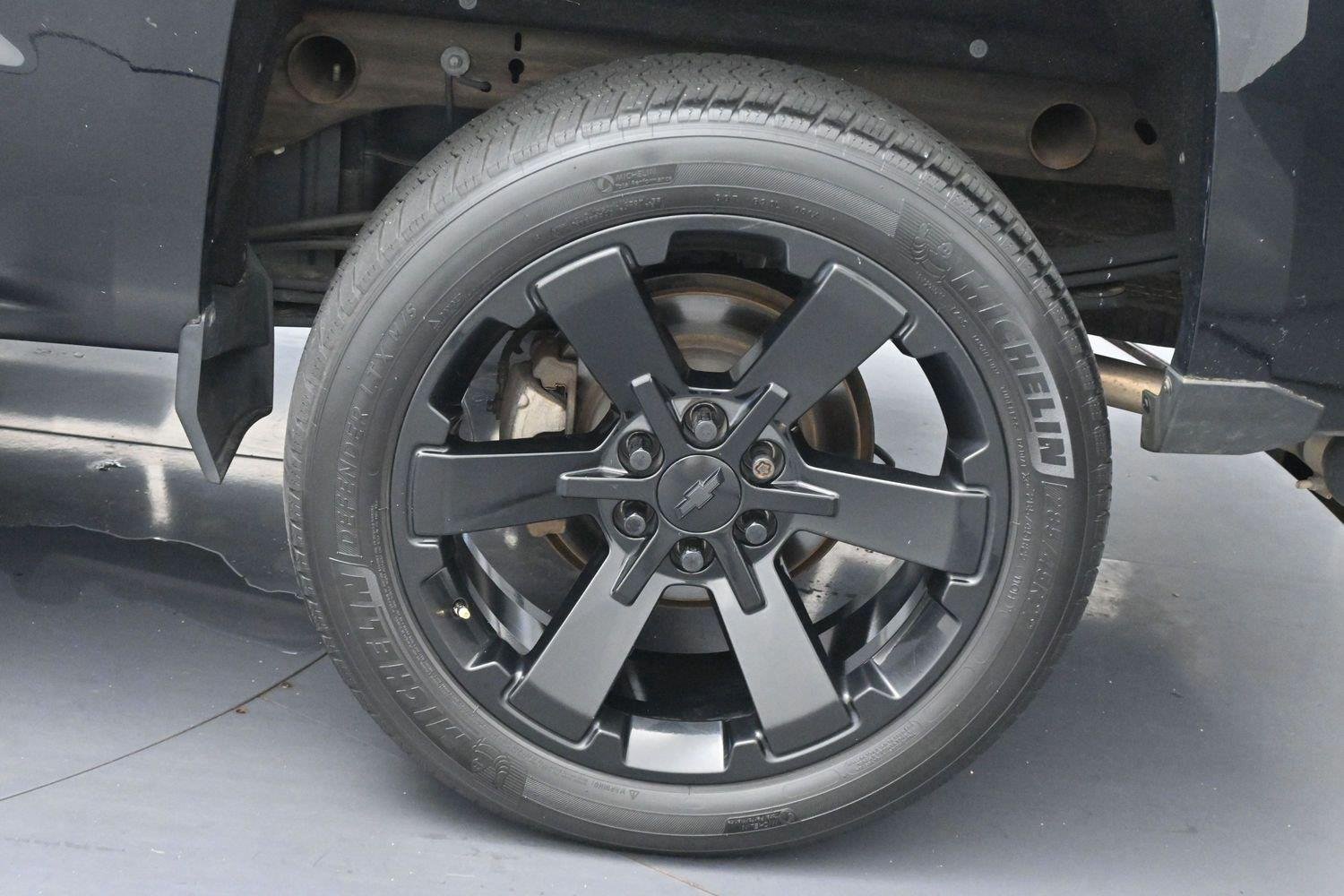 Used 2018 BLACK Chevrolet LTZ image 36