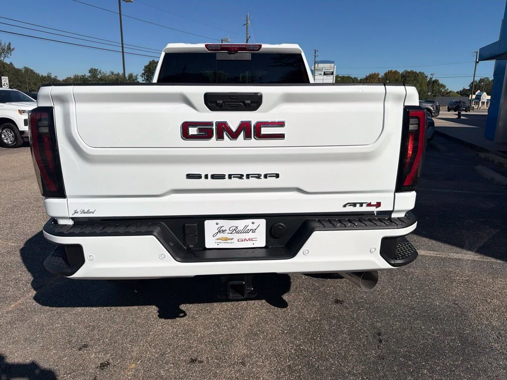 New 2026 Summit White GMC AT4 image 4