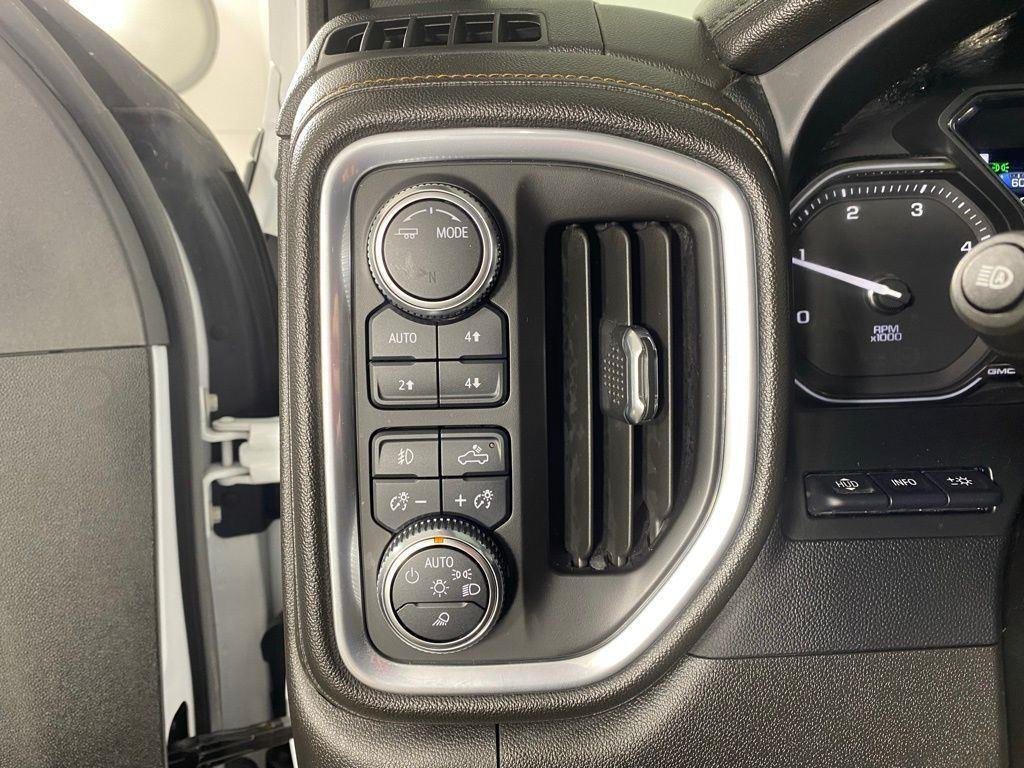 Used 2022 Summit White GMC AT4 image 27