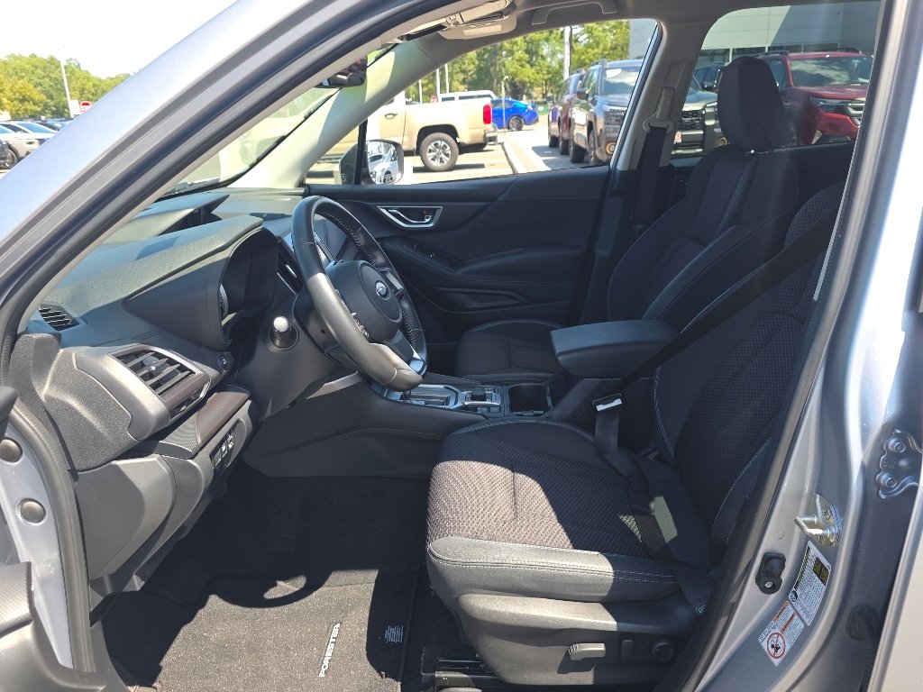Certified Used 2020 Ice Silver Metallic Subaru Premium image 34