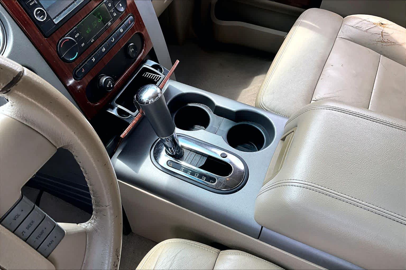 Used 2006 Black Ford King Ranch image 16