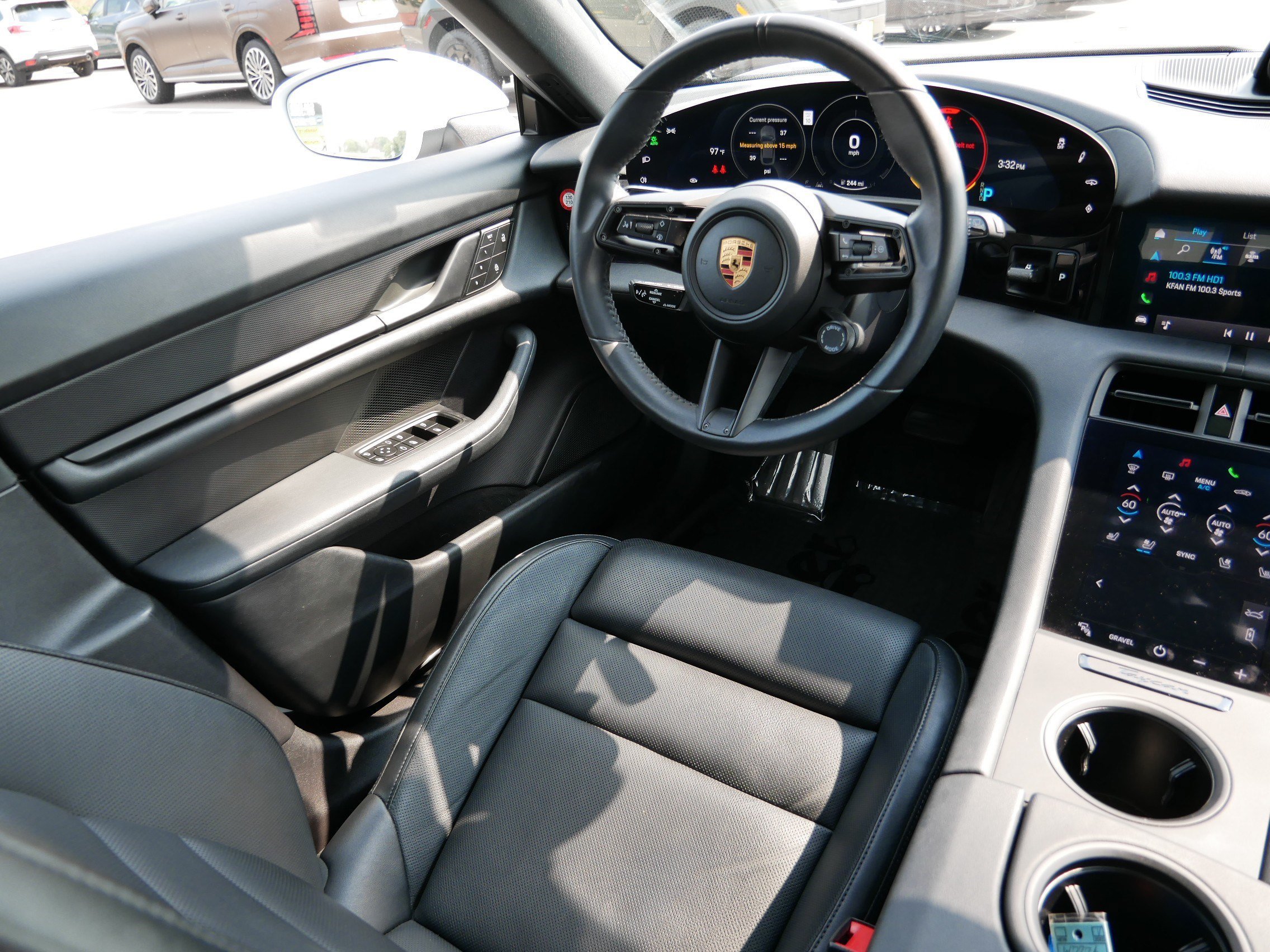 Used 2022 Carrar White Me Porsche 4 image 9