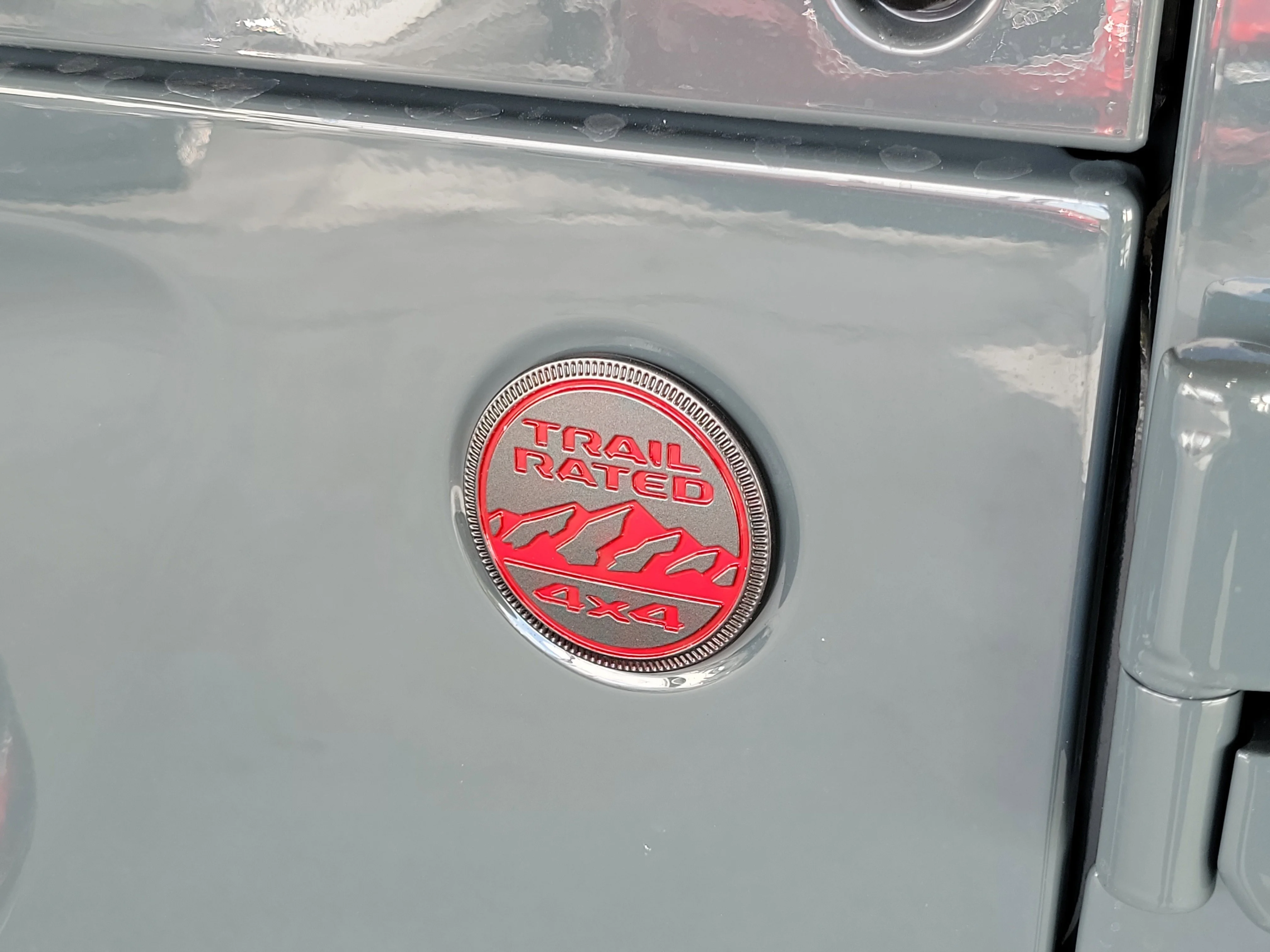 New 2026 Anvil Clear-Coat Exterior Paint Jeep Rubicon image 5