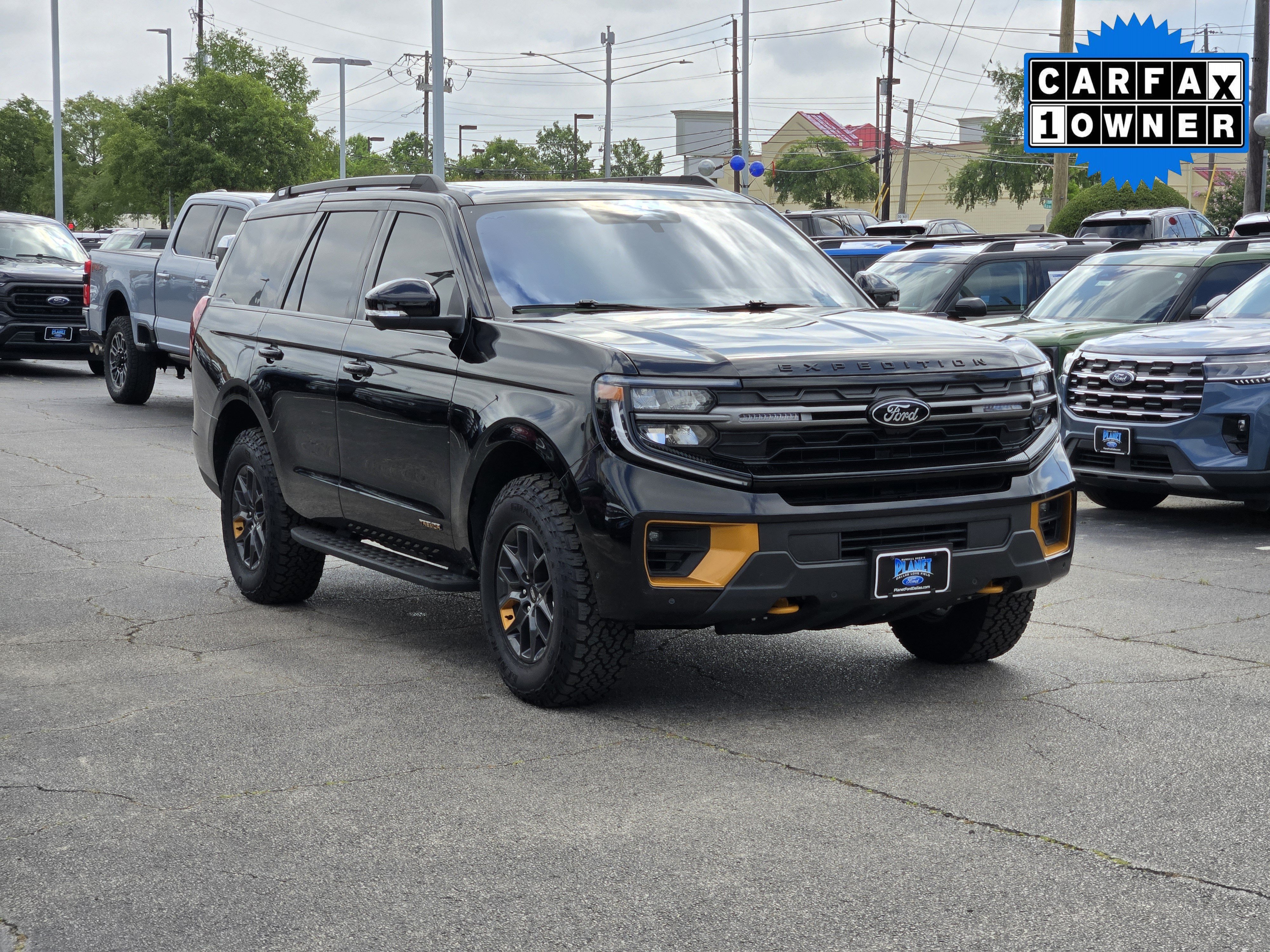 Certified Used 2025 Black Metallic Ford Tremor image 3