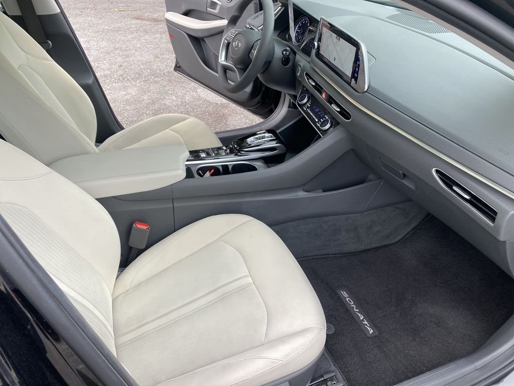 Used 2023 Onyx Black Hyundai SEL image 30