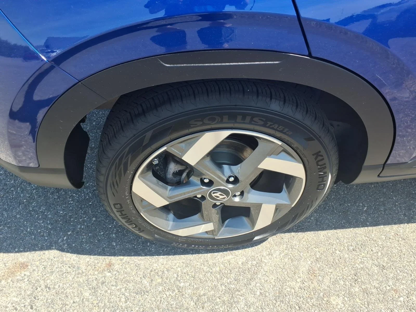 Used 2025 Intense Blue Hyundai SEL image 12