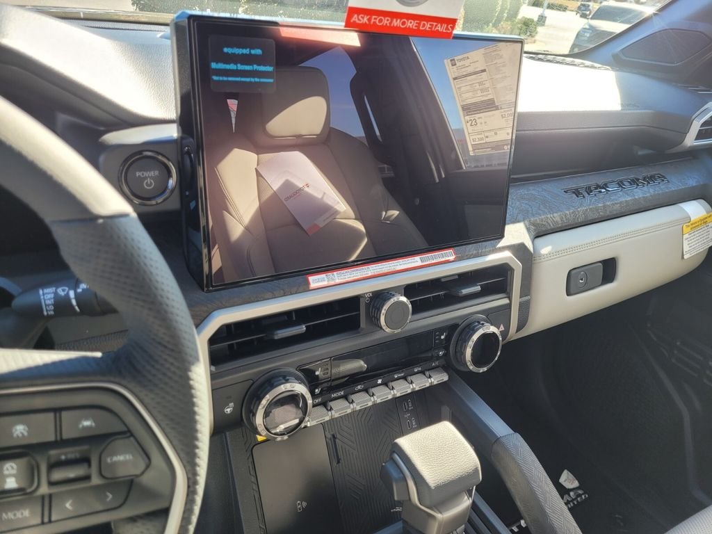 2025 Toyota Tacoma Limited - Photo 20