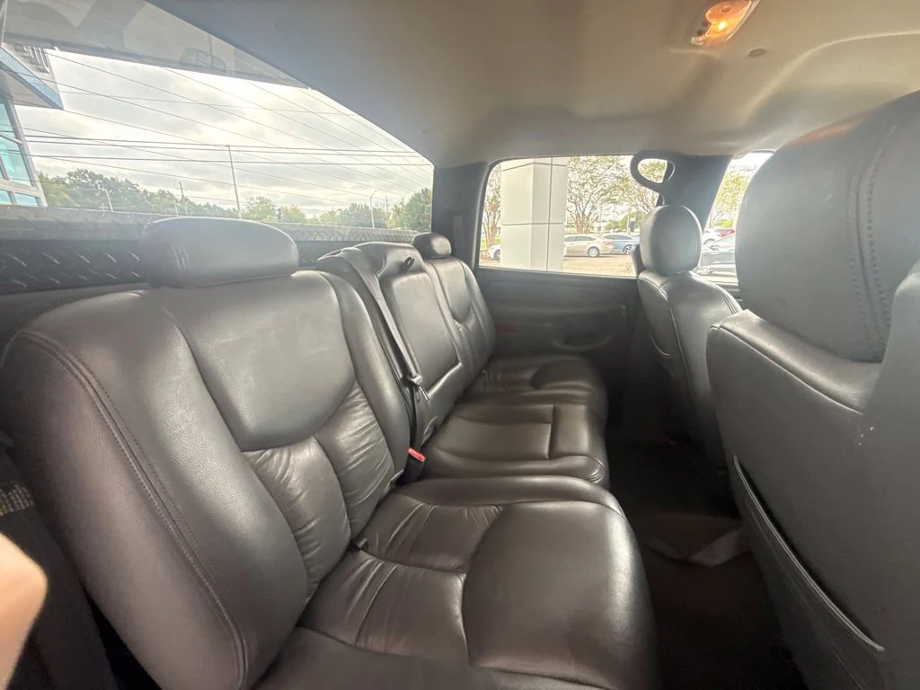 Used 2007 Graystone Metallic Chevrolet LT image 25