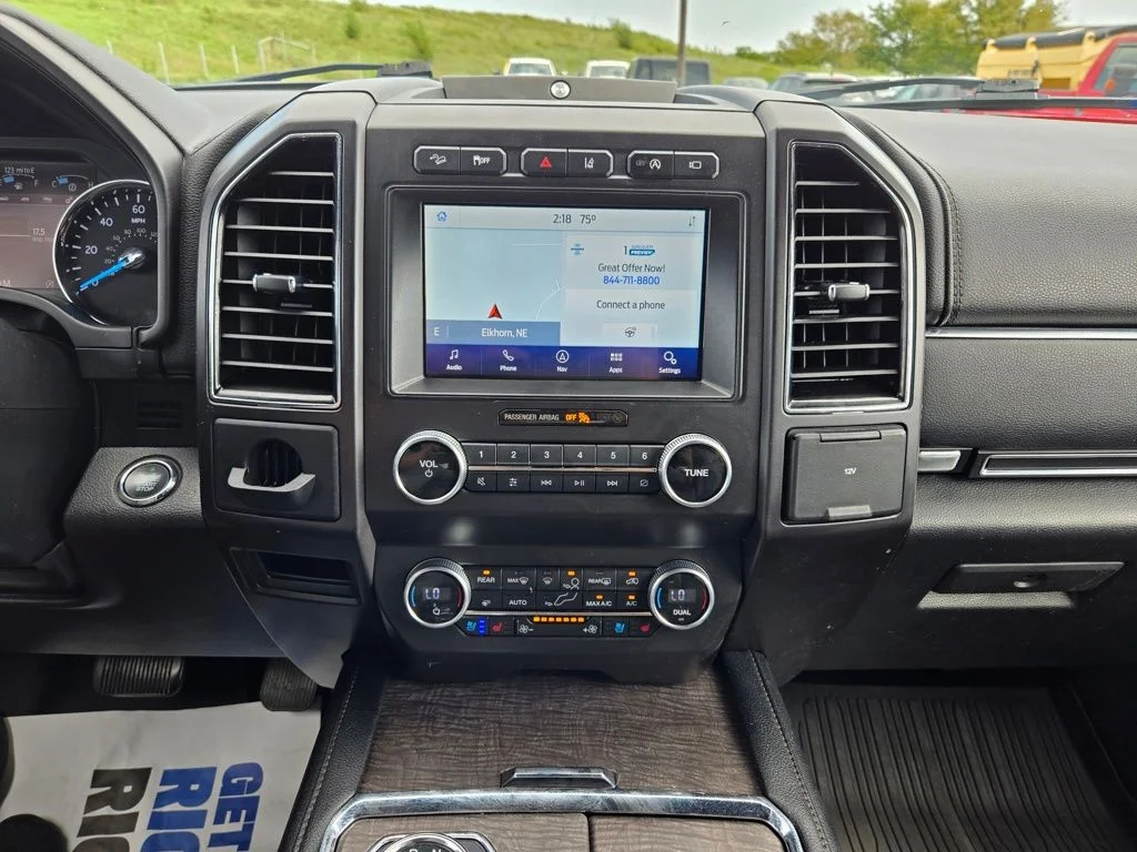 Used 2020 Black Ford Limited image 21
