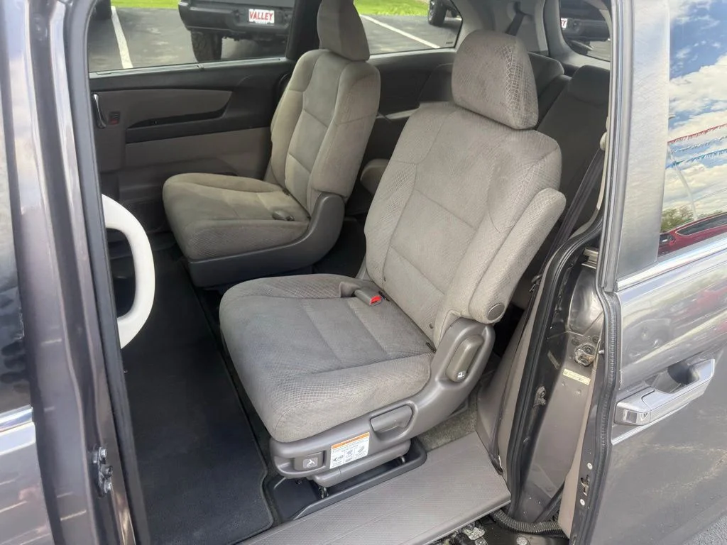 Used 2015 Gray Honda EX image 34