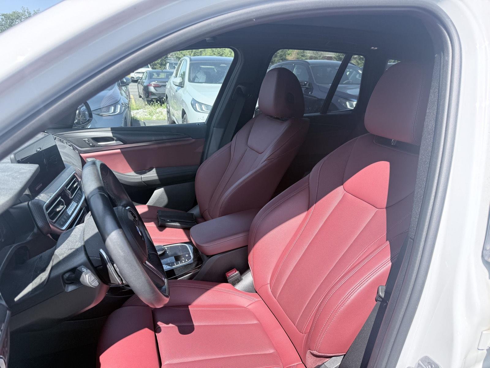 Used 2022 Alpine White BMW xDrive30i image 8