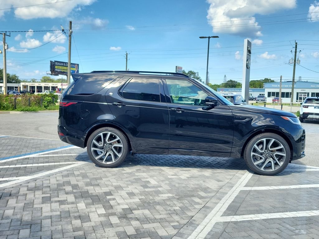 2025 Land Rover Discovery Dynamic SE - Photo 6