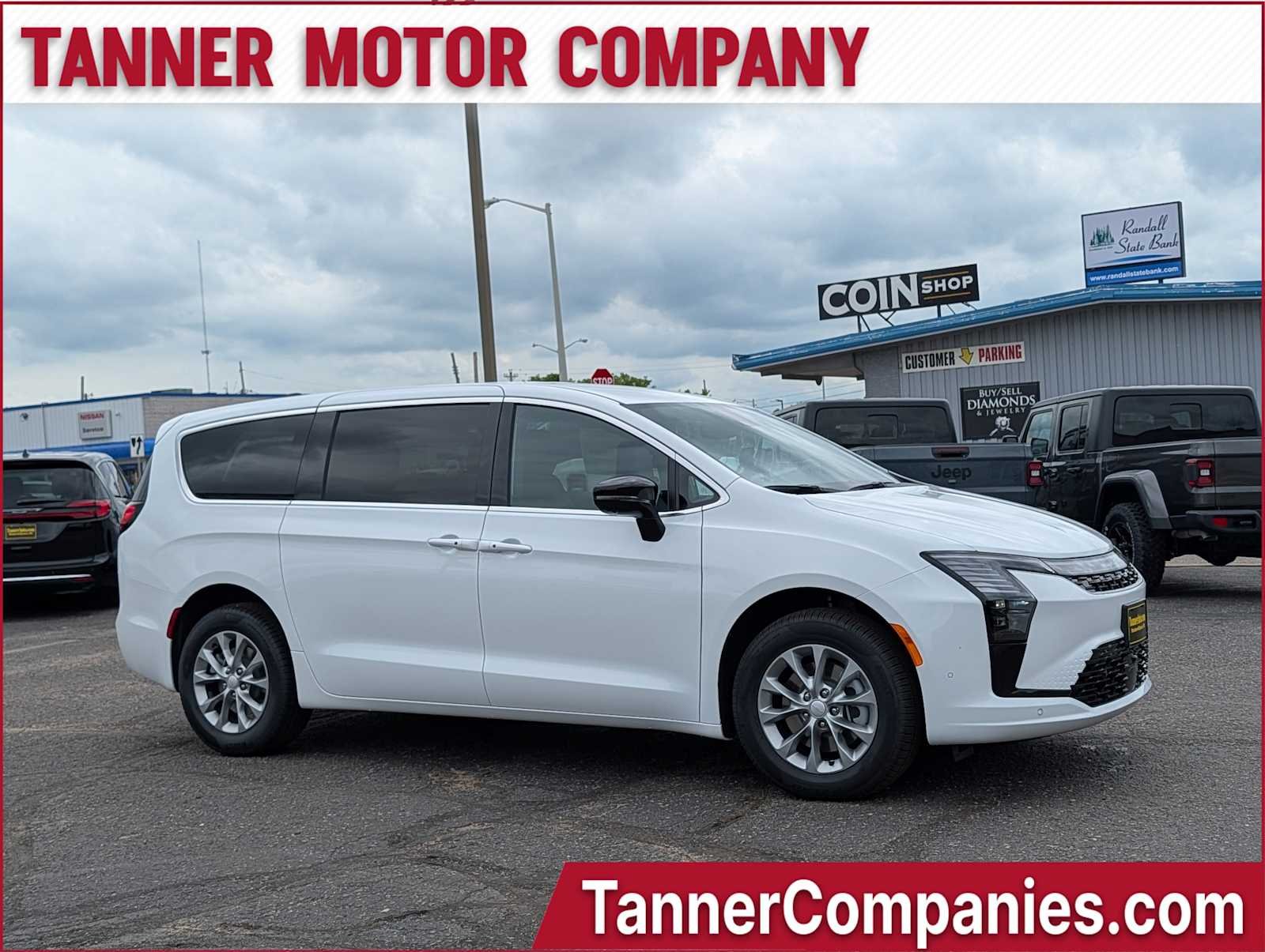 2027 Chrysler Pacifica Select AWD's photo