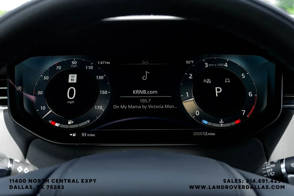New 2026 Varesine Blue Metallic Land Rover Dynamic SE image 17