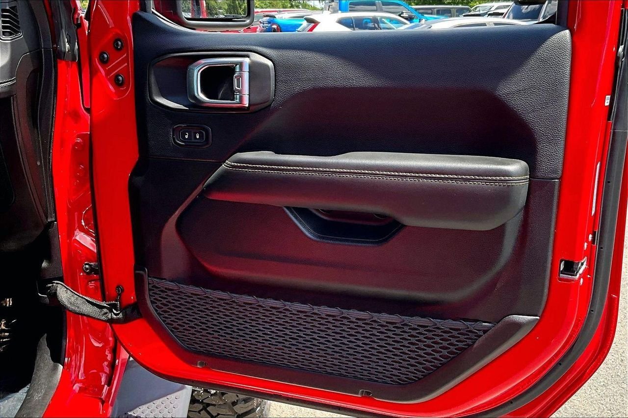 Used 2025 Firecracker Red Clearcoat Jeep Sahara 4xe image 29