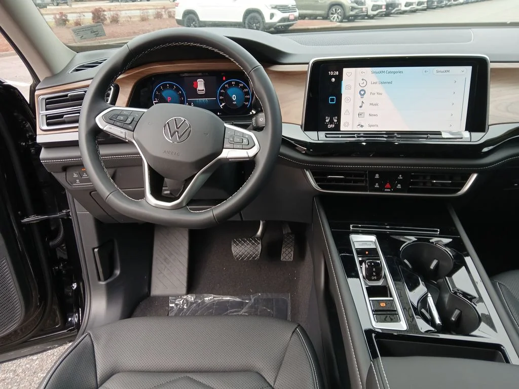 New 2026 Black Volkswagen 2.0T SE w/Technology image 13