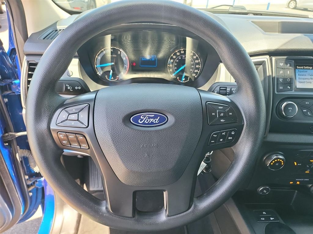 Used 2020 Blue Ford XL image 34