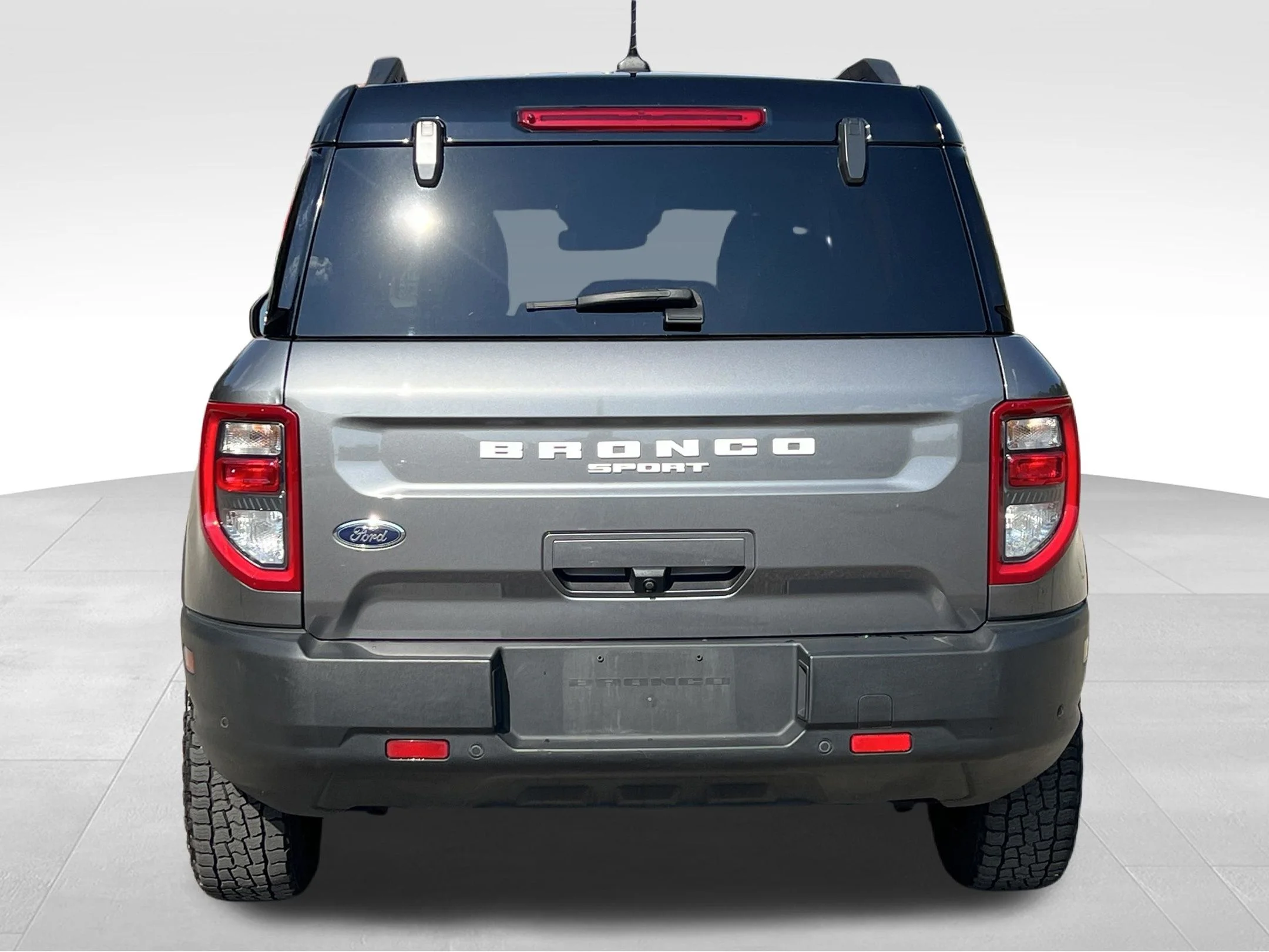 Used 2022 Gray Metallic Ford Outer Banks image 8