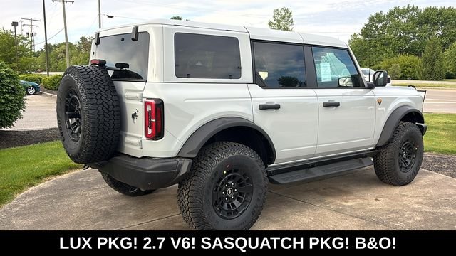 New 2026 Avalanche Gray Ford Badlands image 30