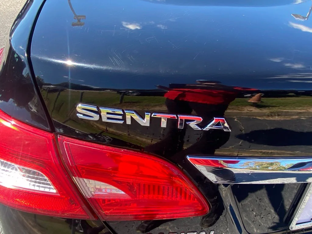 Used 2018 Black Nissan S image 13