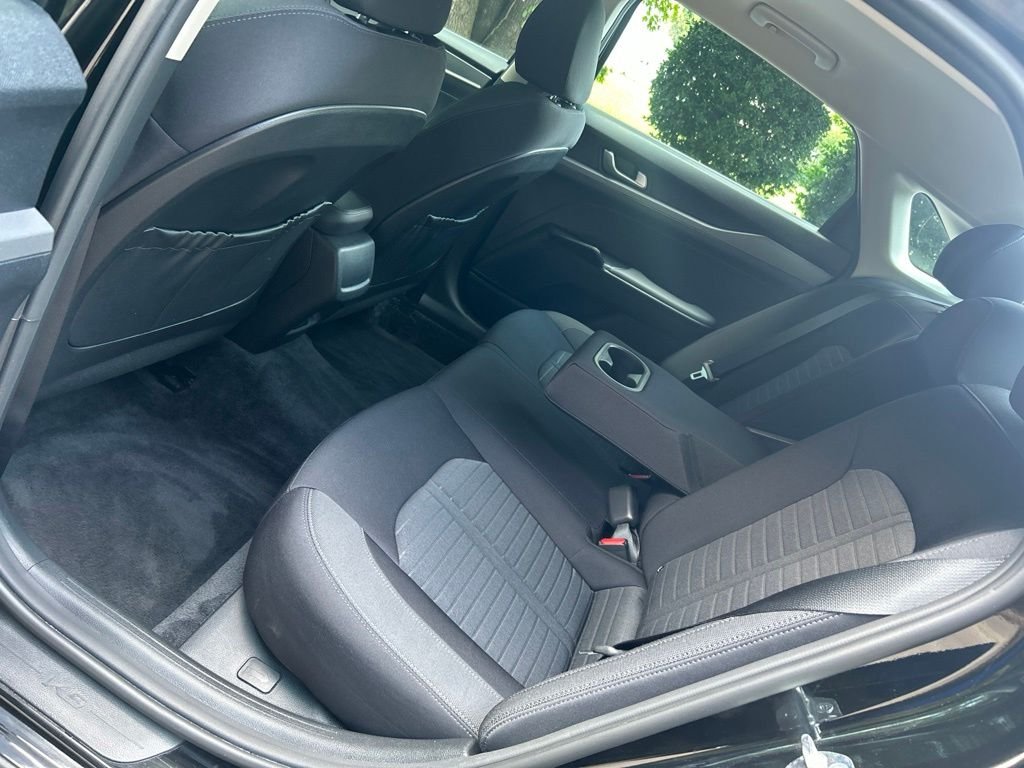 Used 2026 Black Kia LXS image 27