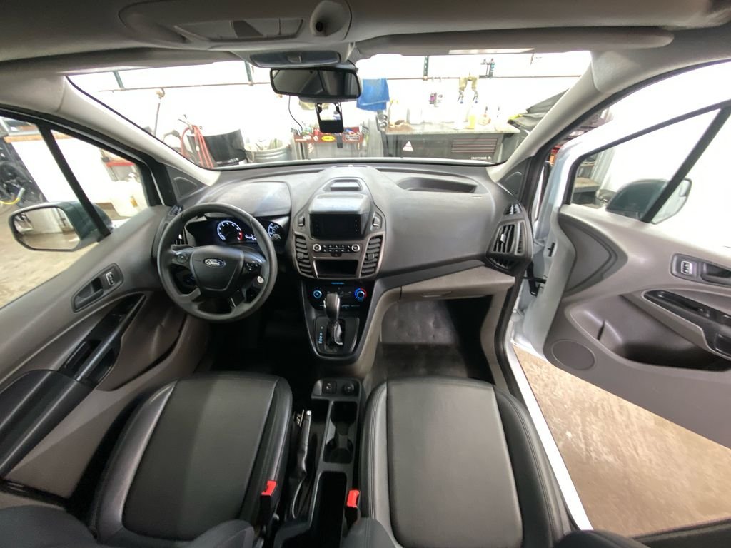 Used 2023 White Ford XL image 9