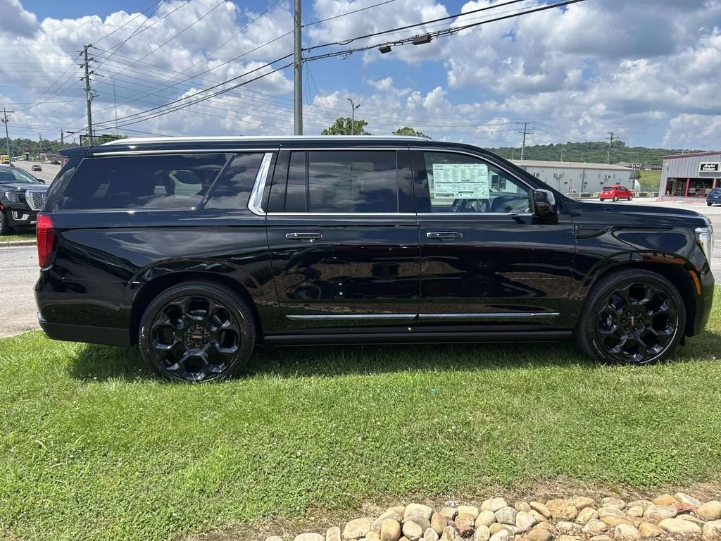 New 2026 Onyx Black GMC Denali Ultimate image 2
