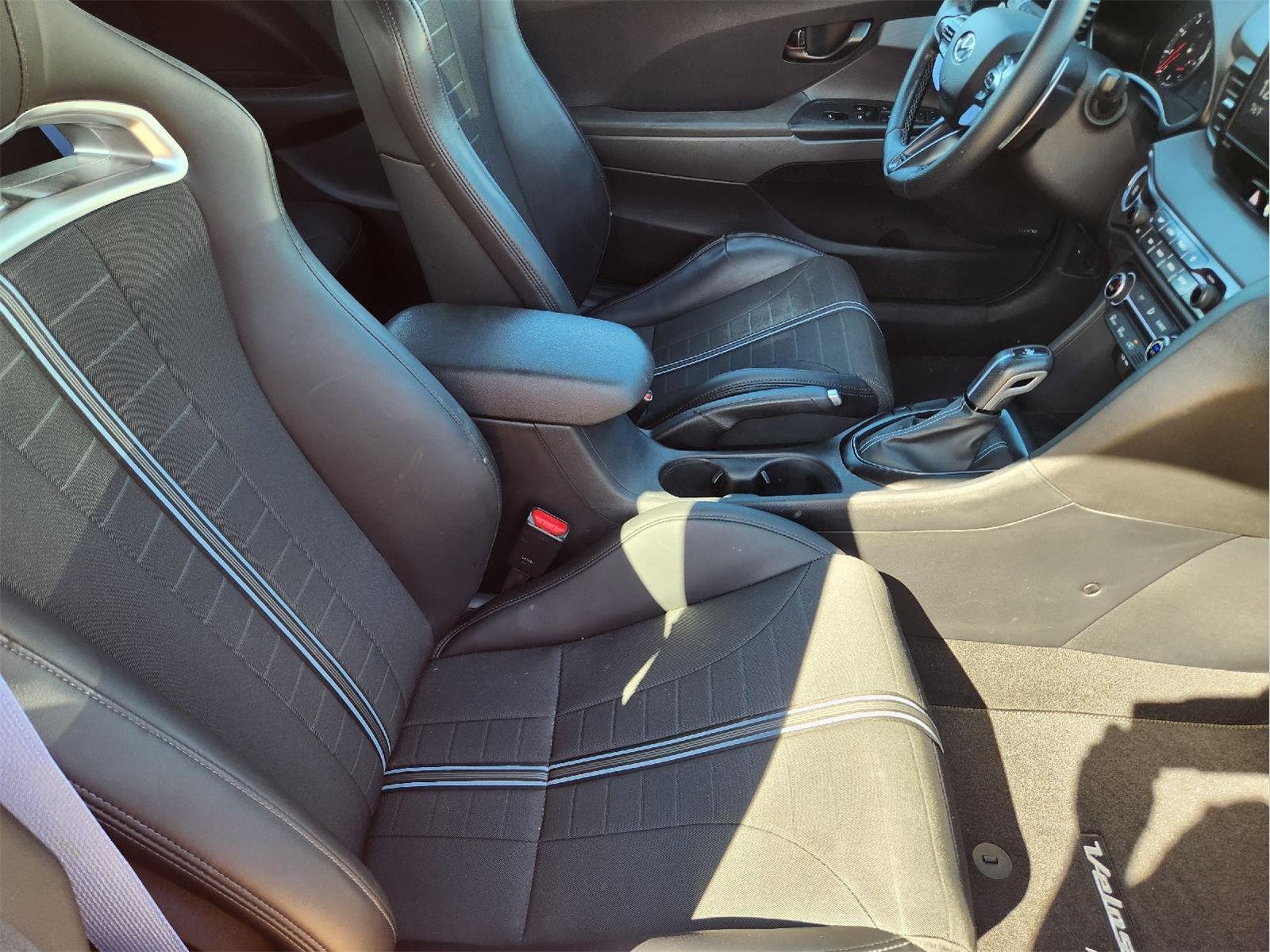Used 2021 Racing Red Hyundai Base image 13