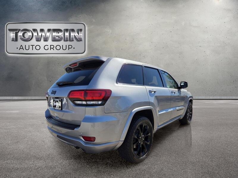 Used 2019 Billet Silver Metallic JEEP ALTITUDE 4X2 image 4