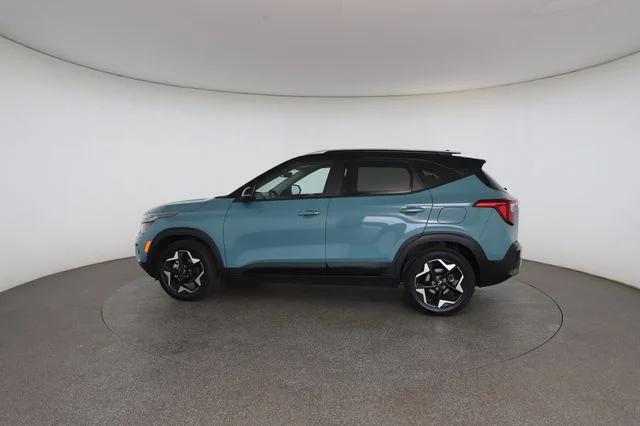 Used 2023 Green Honda LX image 7