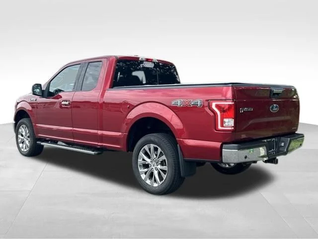 Used 2016 Red Ford XLT image 3