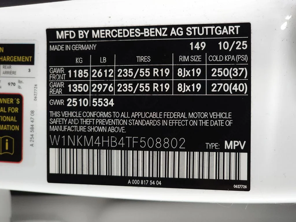 Certified Used 2026 Polar White Mercedes-Benz GLC 300 image 33