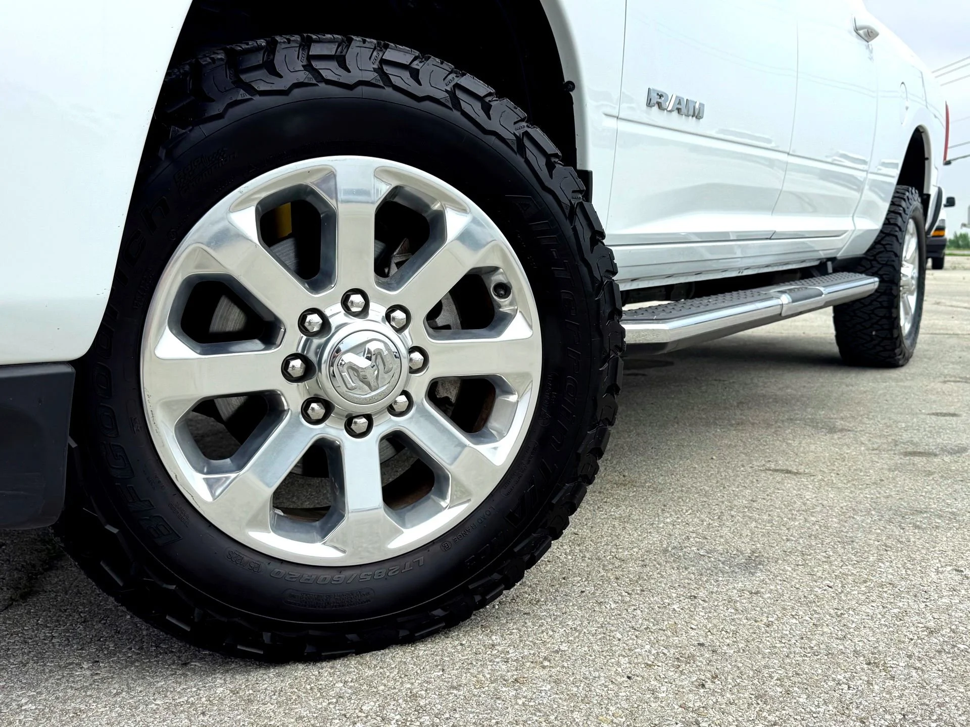 Used 2023 Bright White Clearcoat Ram Laramie image 2