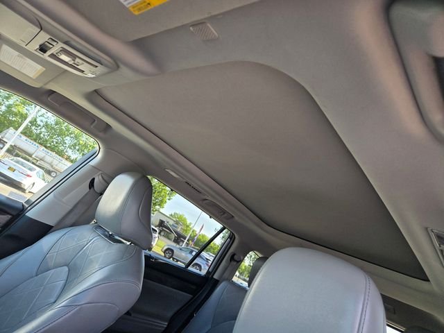 Used 2021  Toyota Platinum image 13