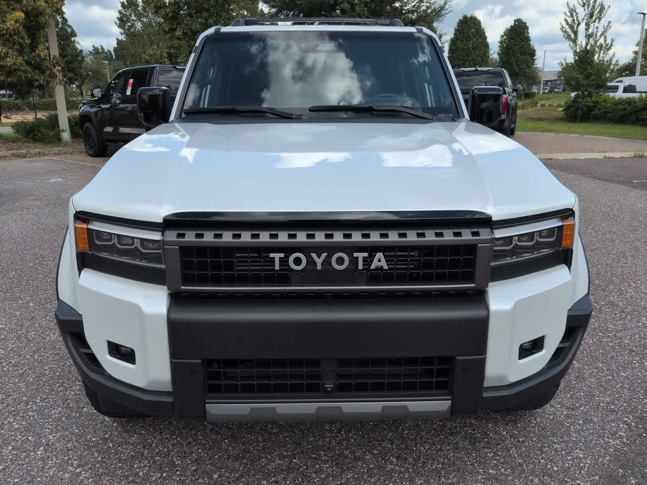 Certified Used 2025 Wind Chill Pearl Toyota  image 9