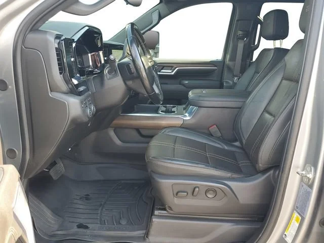 Used 2025 Sterling Gray Metallic Chevrolet High Country DRW image 5