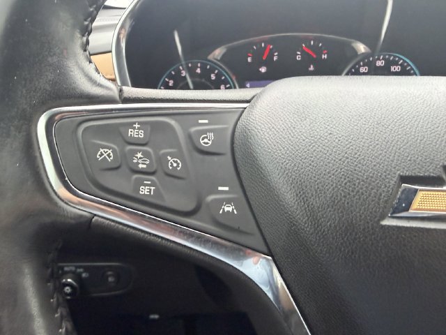 Used 2021 IRIDESCENT PEARL TRICOAT Chevrolet Premier image 29