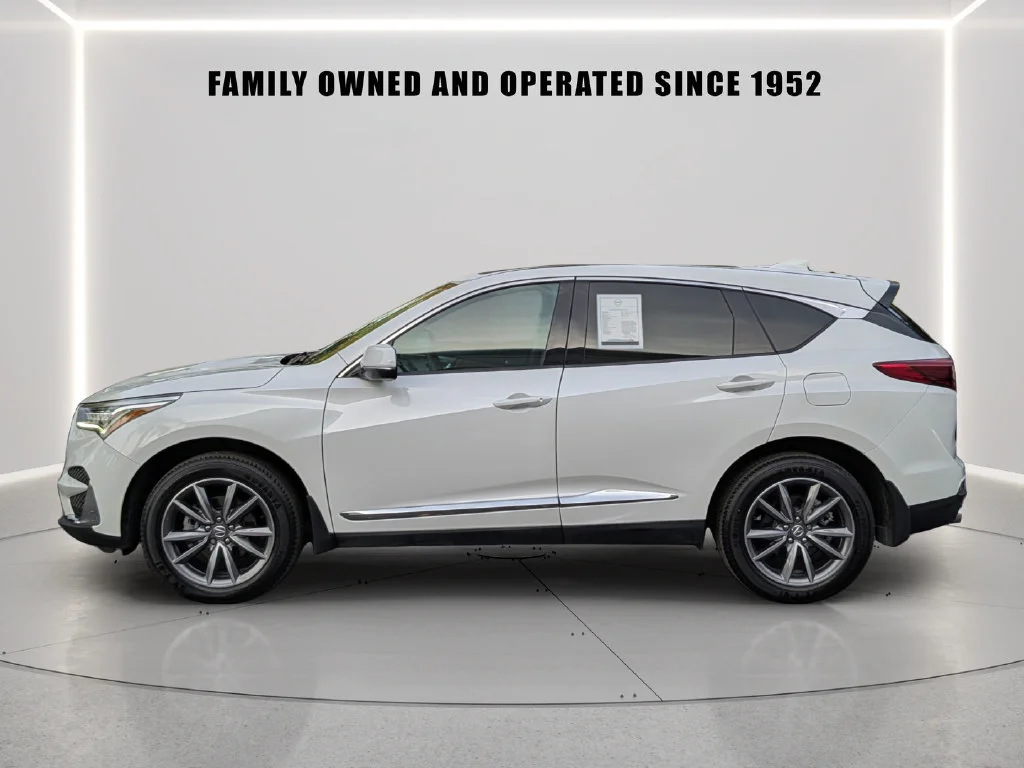 Used 2021 White Acura Technology Package image 3