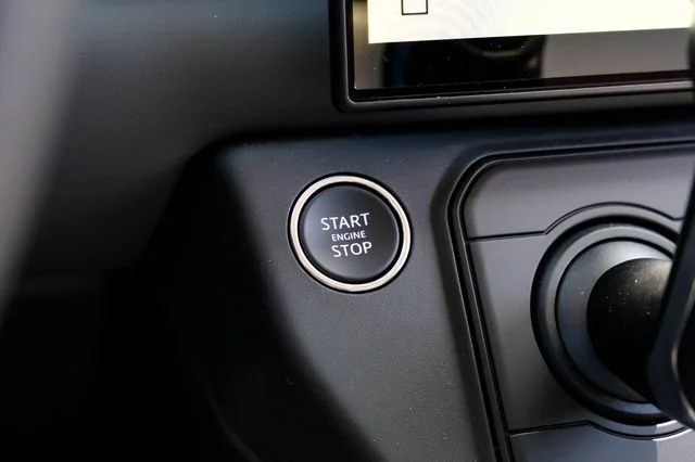 New 2026 Tasman Blue Land Rover X-Dynamic SE image 26