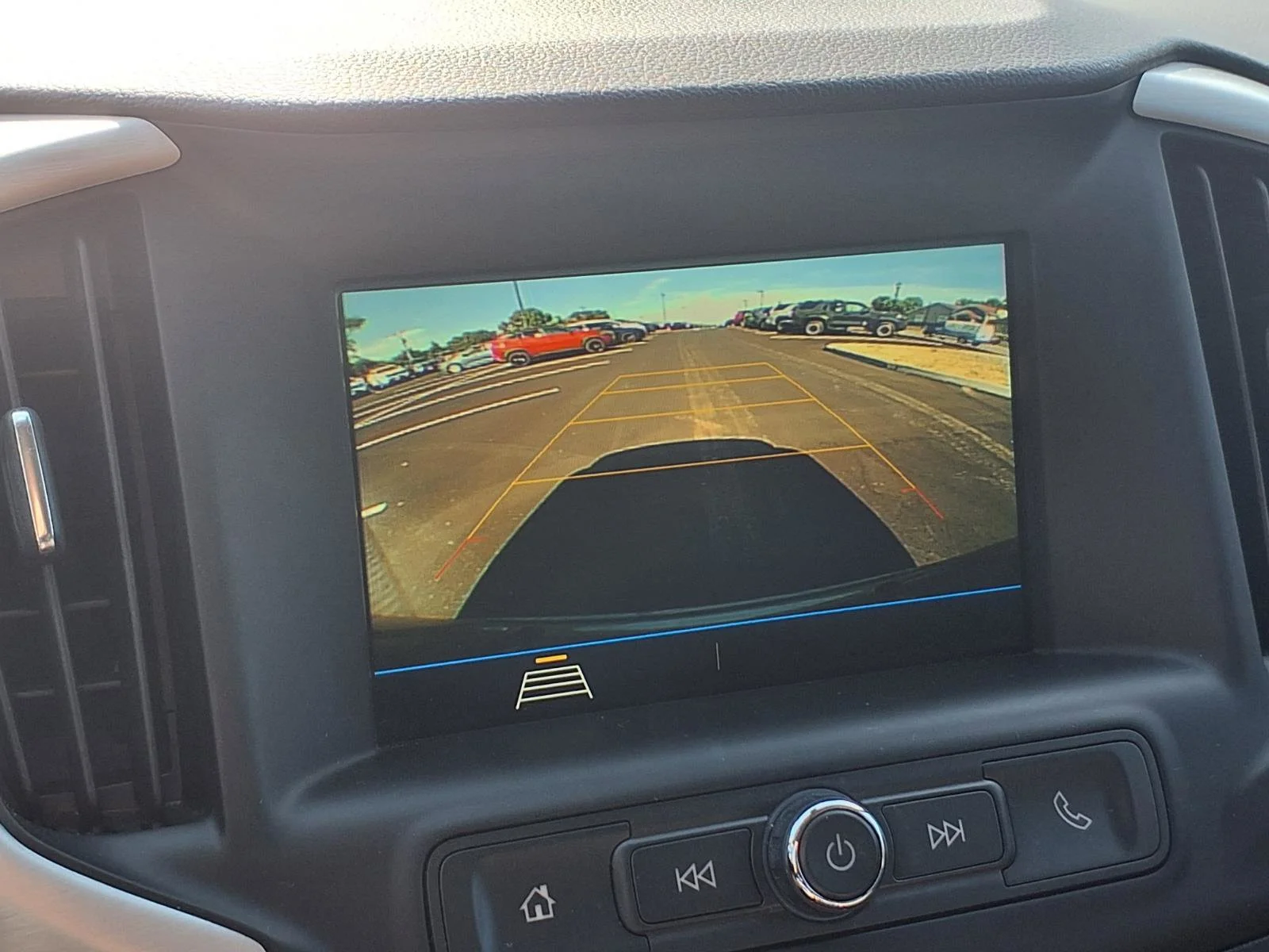 Used 2019 Satin Steel Metallic GMC SLE image 8