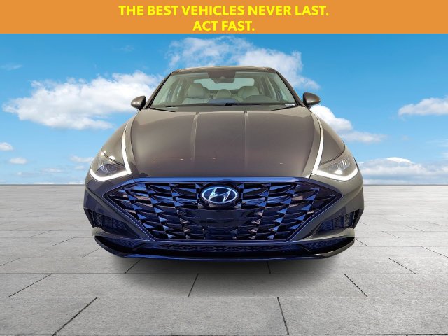 Certified Used 2021 Gray Hyundai SEL image 3