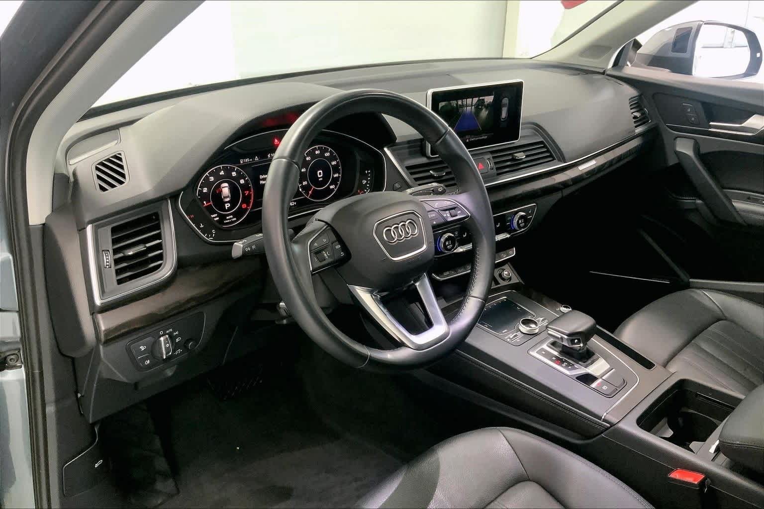 2020 Audi Q5 Premium Plus photo 2