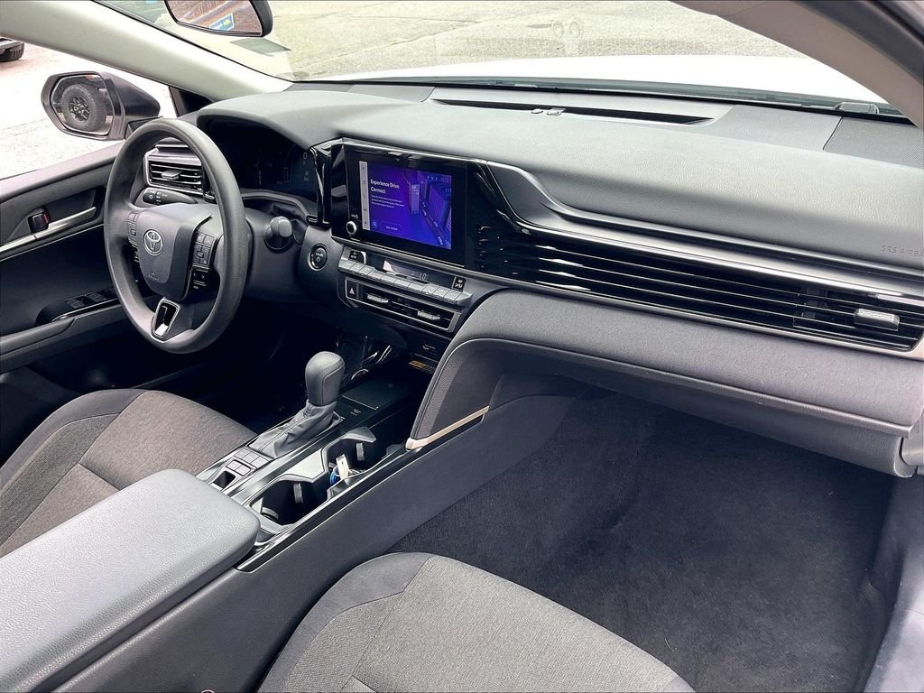 Used 2025 Ice Toyota LE image 13