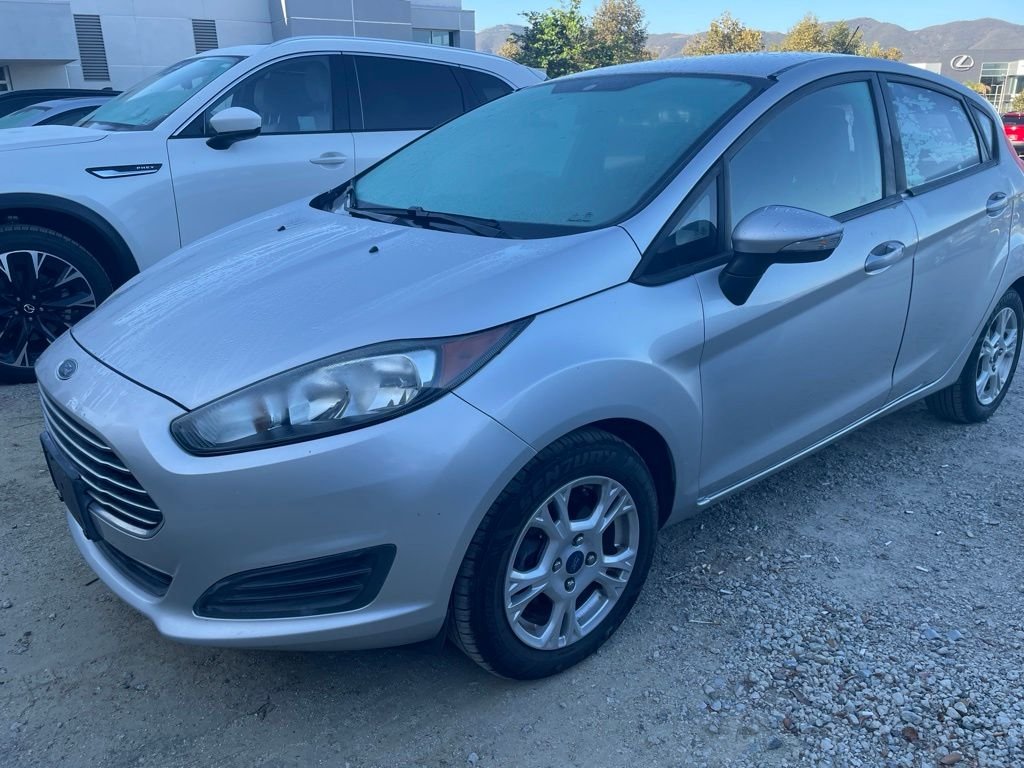 Used 2014 Ingot Silver Ford SE image 5