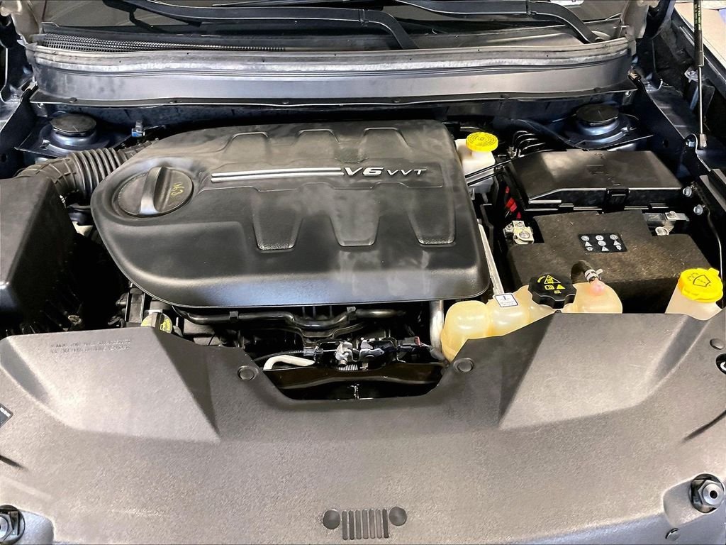 Used 2020 Blue Jeep Limited image 30