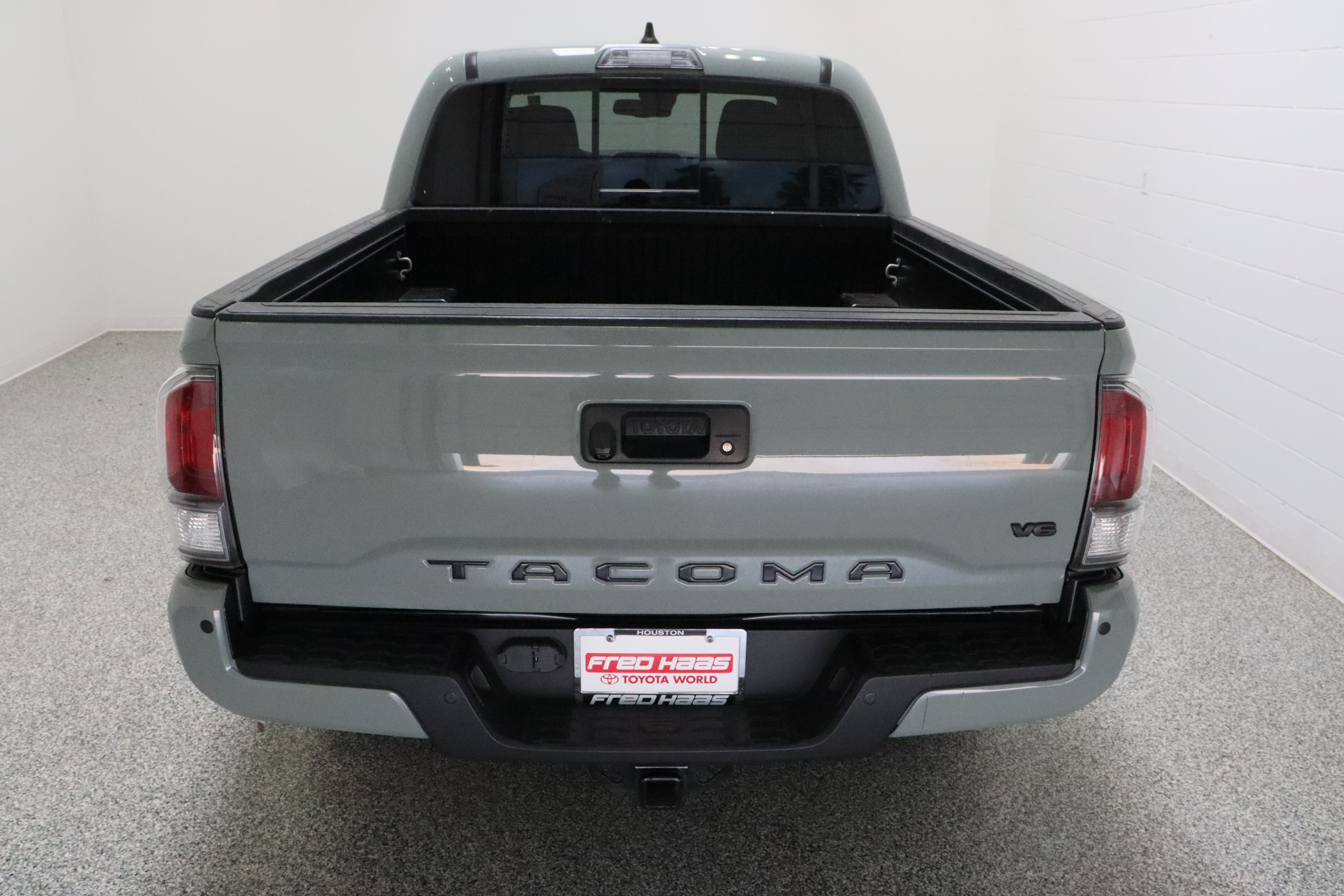 Used 2022 Lunar Rock Toyota TRD Sport 3.5L image 8