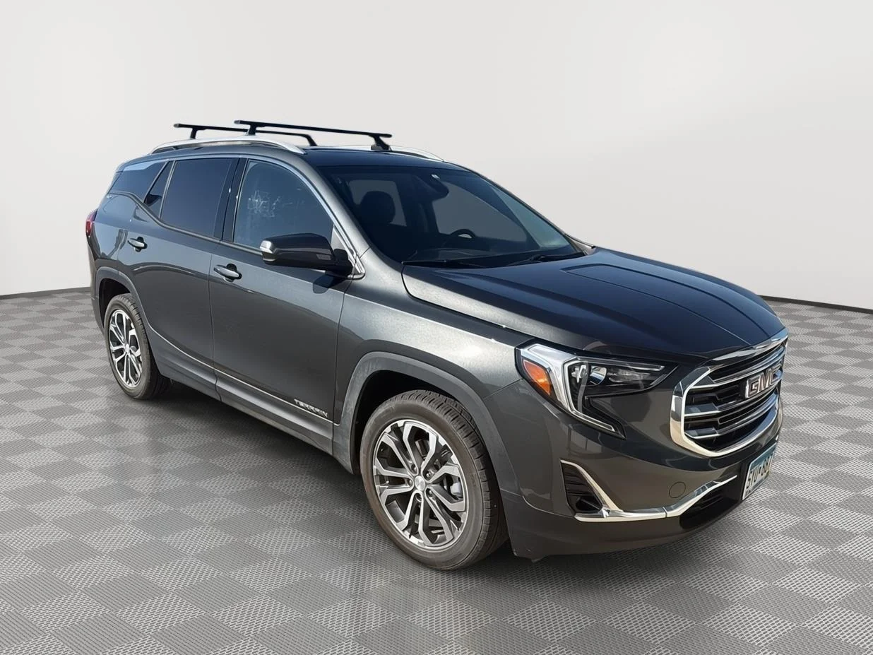 Used 2020 GRAPHITE GRAY METALLIC GMC SLT image 2