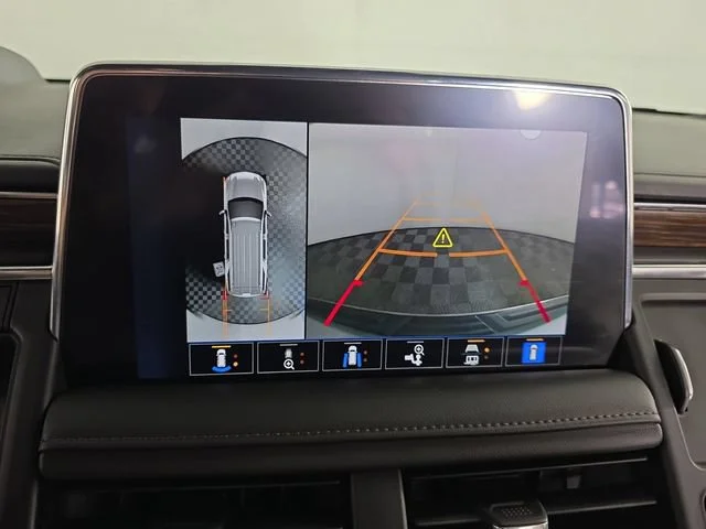 Used 2023 Gray Chevrolet High Country image 21