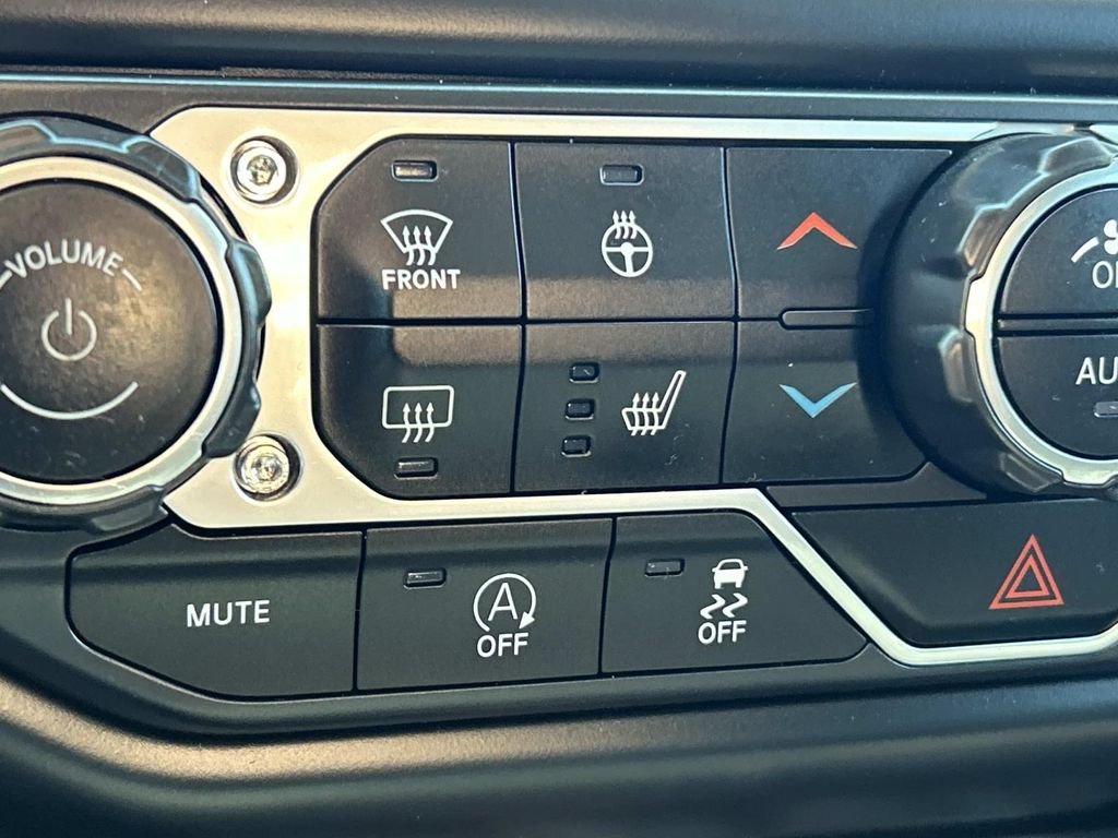Used 2018 Gray Jeep Unlimited Rubicon image 27