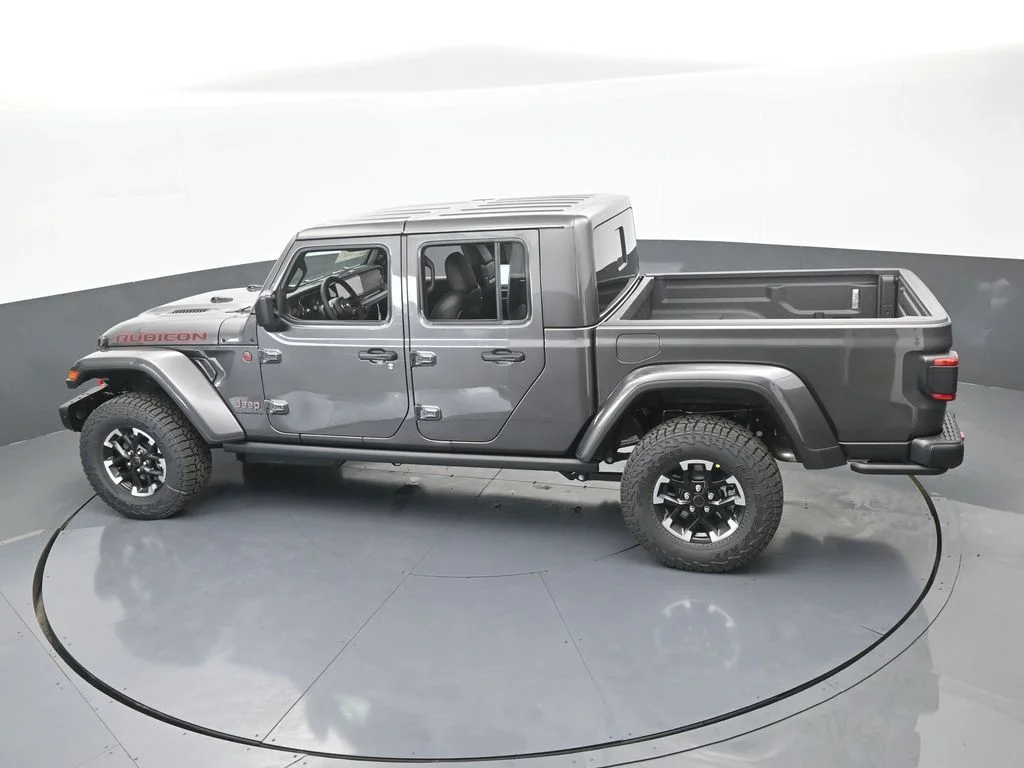 New 2026 Granite Crystal Metallic Clear-Coat Exterior Paint Jeep Rubicon X image 46